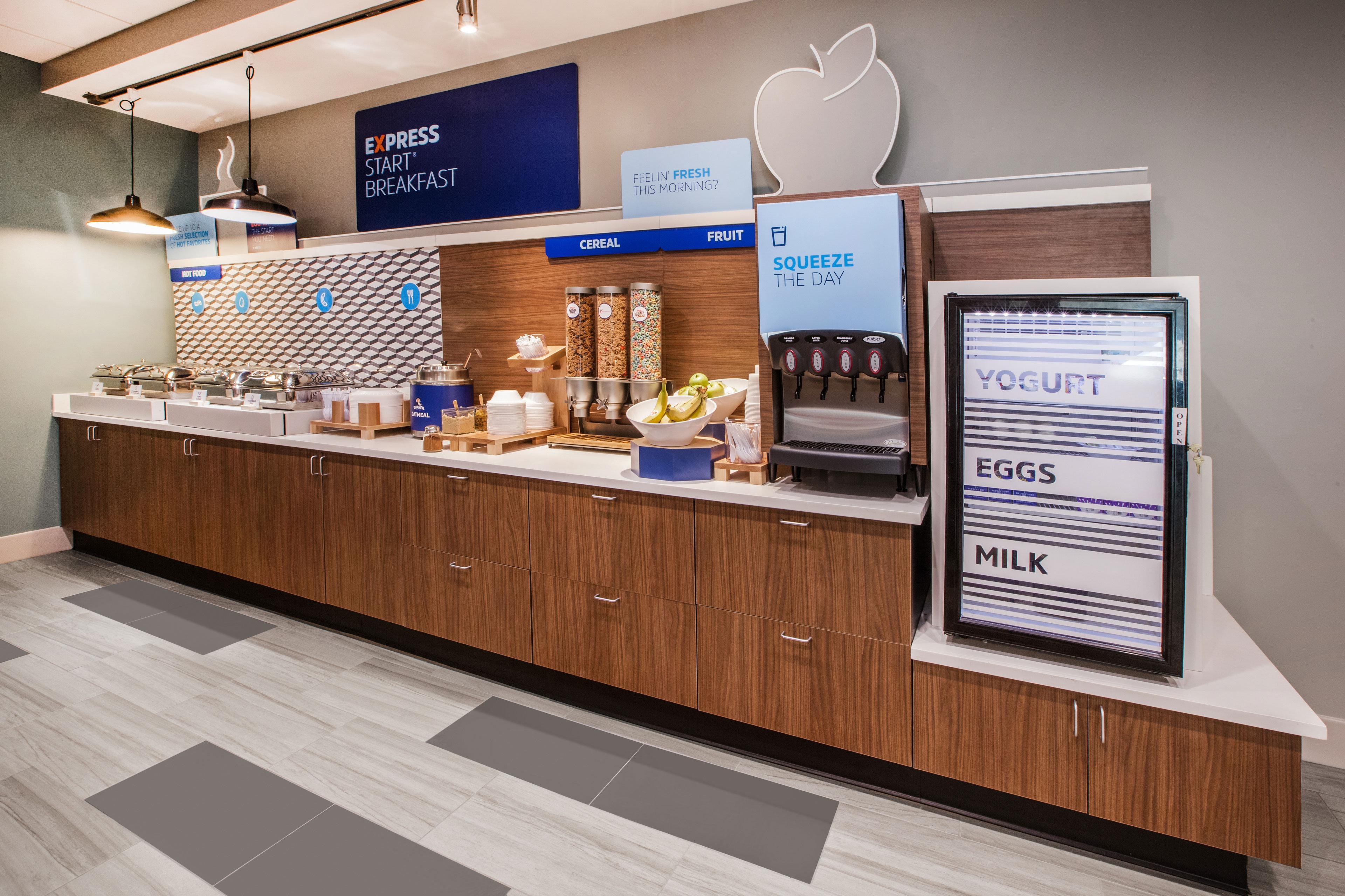 Holiday Inn Express & Suites Indianapolis North - Carmel By Ihg Экстерьер фото