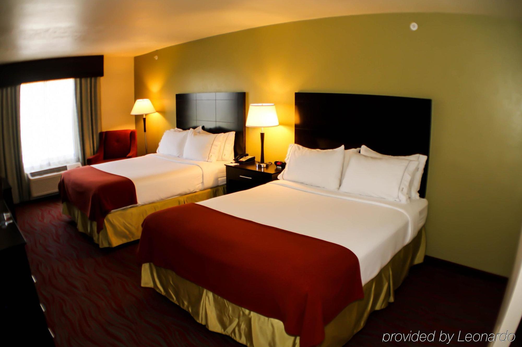 Holiday Inn Express & Suites Indianapolis North - Carmel By Ihg Экстерьер фото