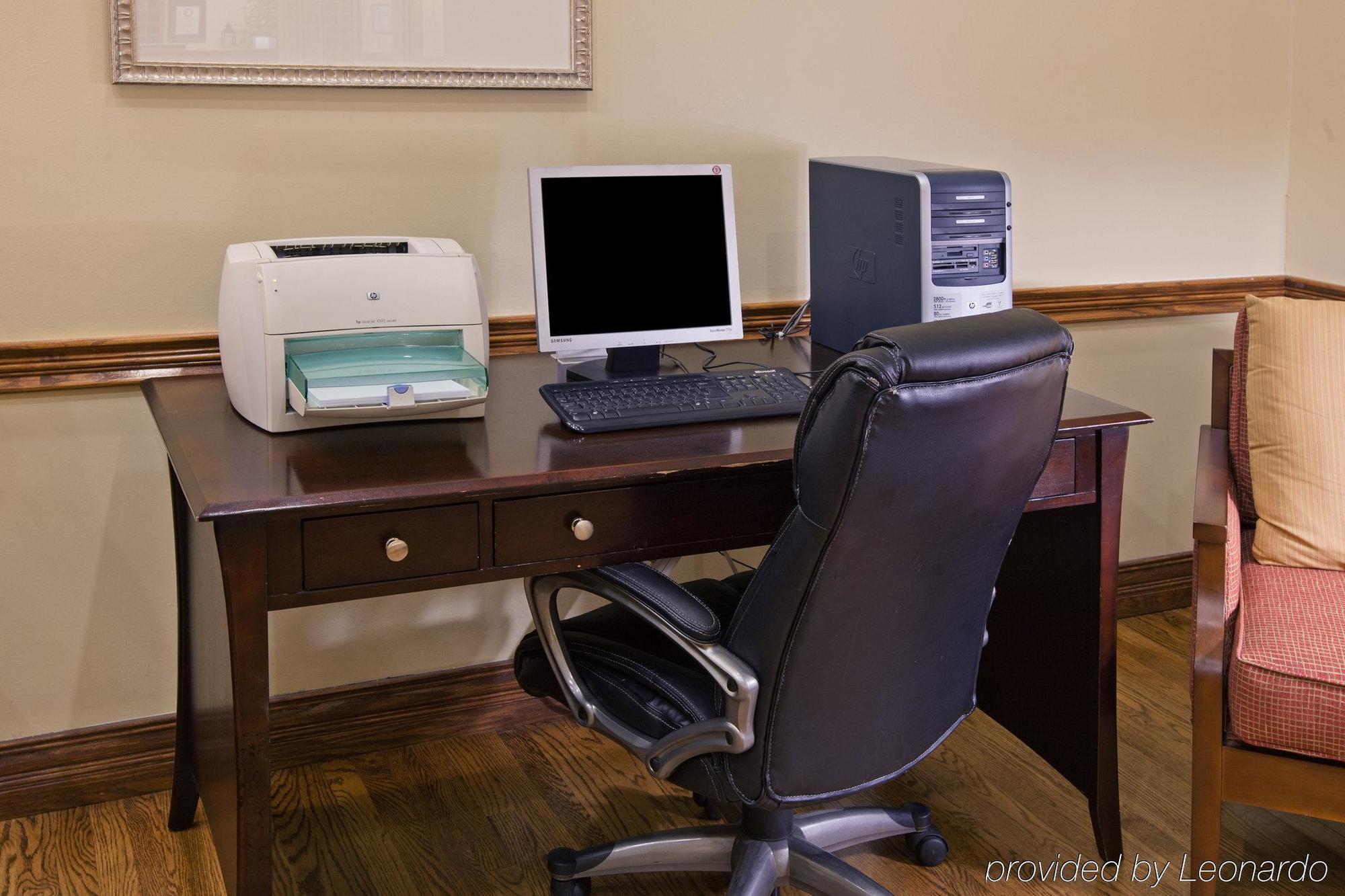 Holiday Inn Express & Suites Indianapolis North - Carmel By Ihg Экстерьер фото