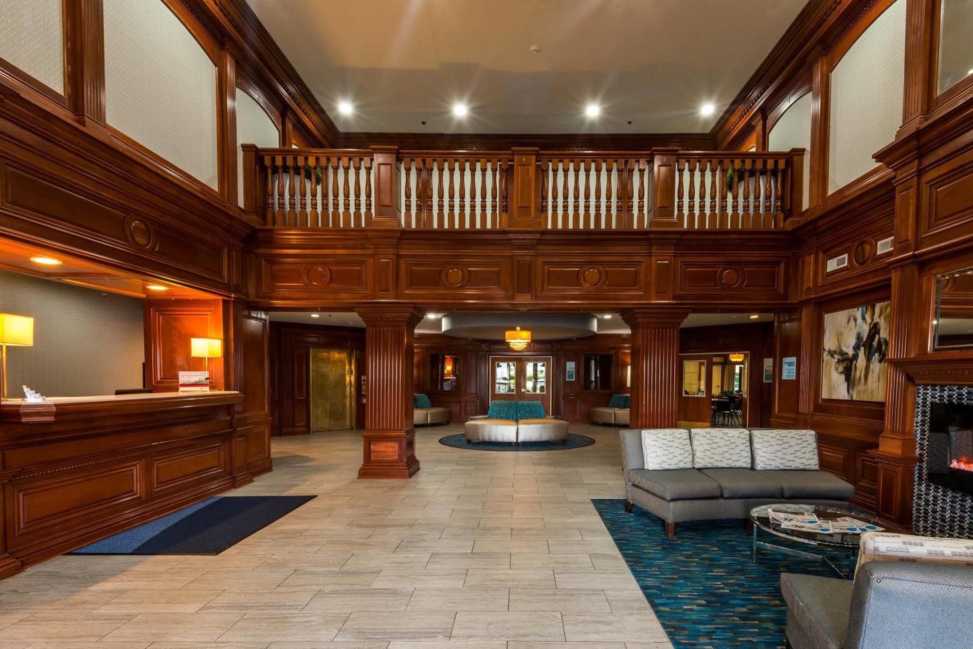 Holiday Inn Express & Suites Indianapolis North - Carmel By Ihg Экстерьер фото